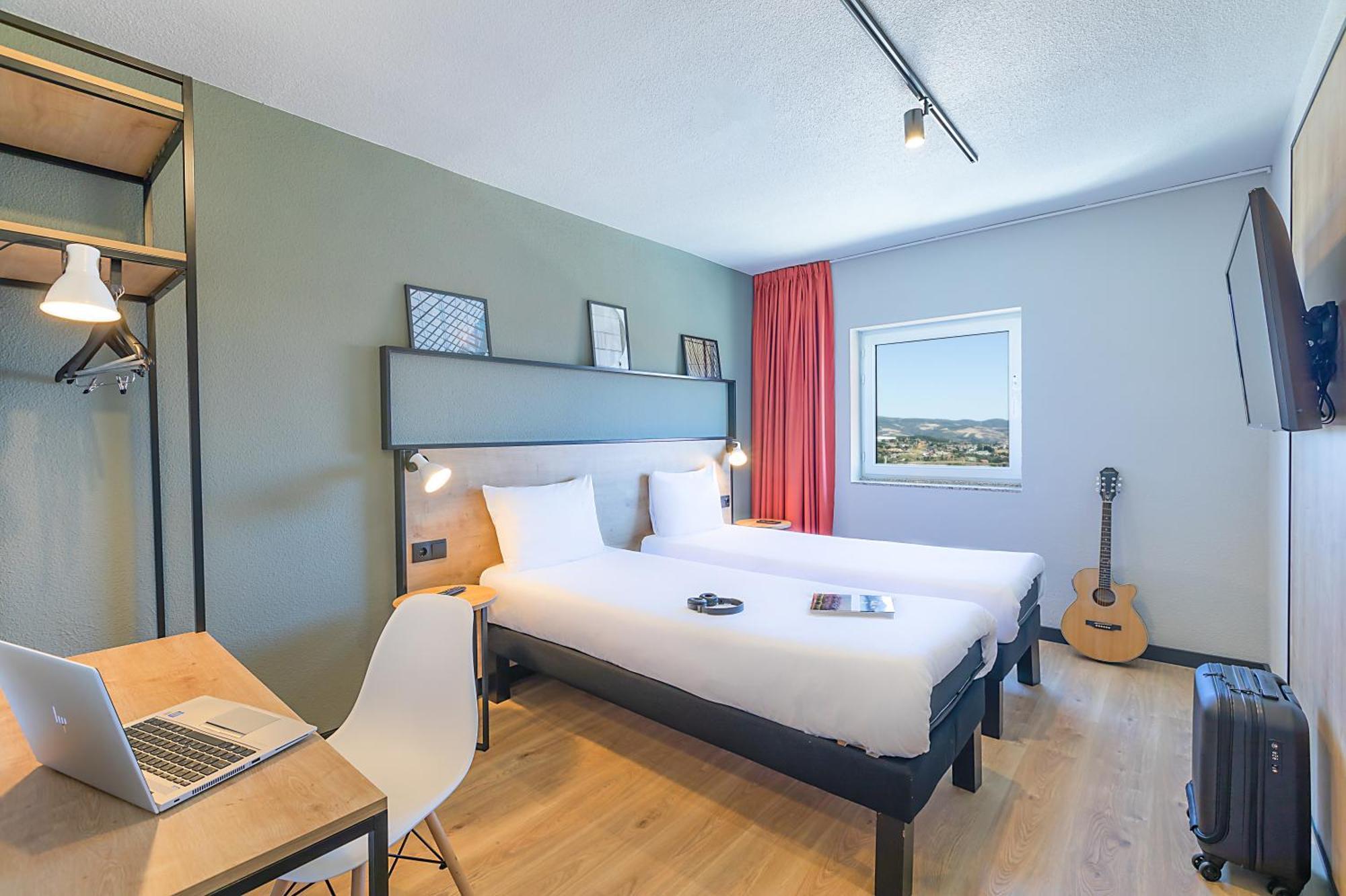 Hotel Ibis Bragança Eksteriør billede