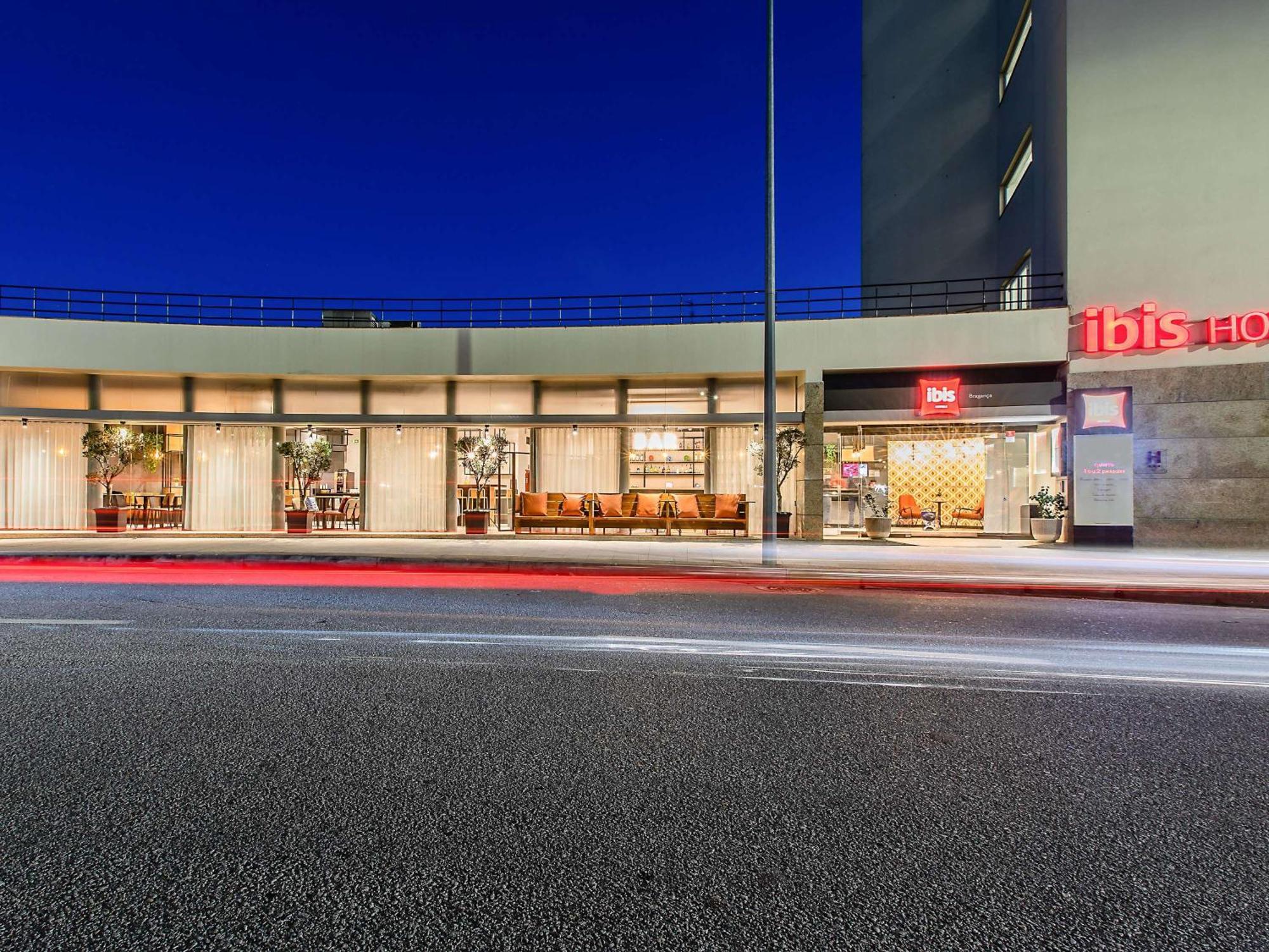 Hotel Ibis Bragança Eksteriør billede