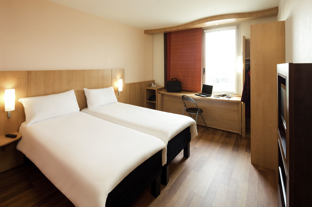 Hotel Ibis Bragança Eksteriør billede